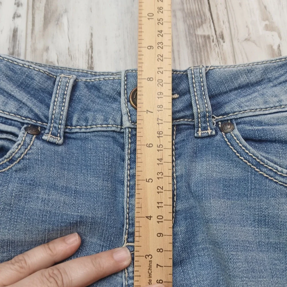 Wrangler Women's Light Wash Bootcut Jeans